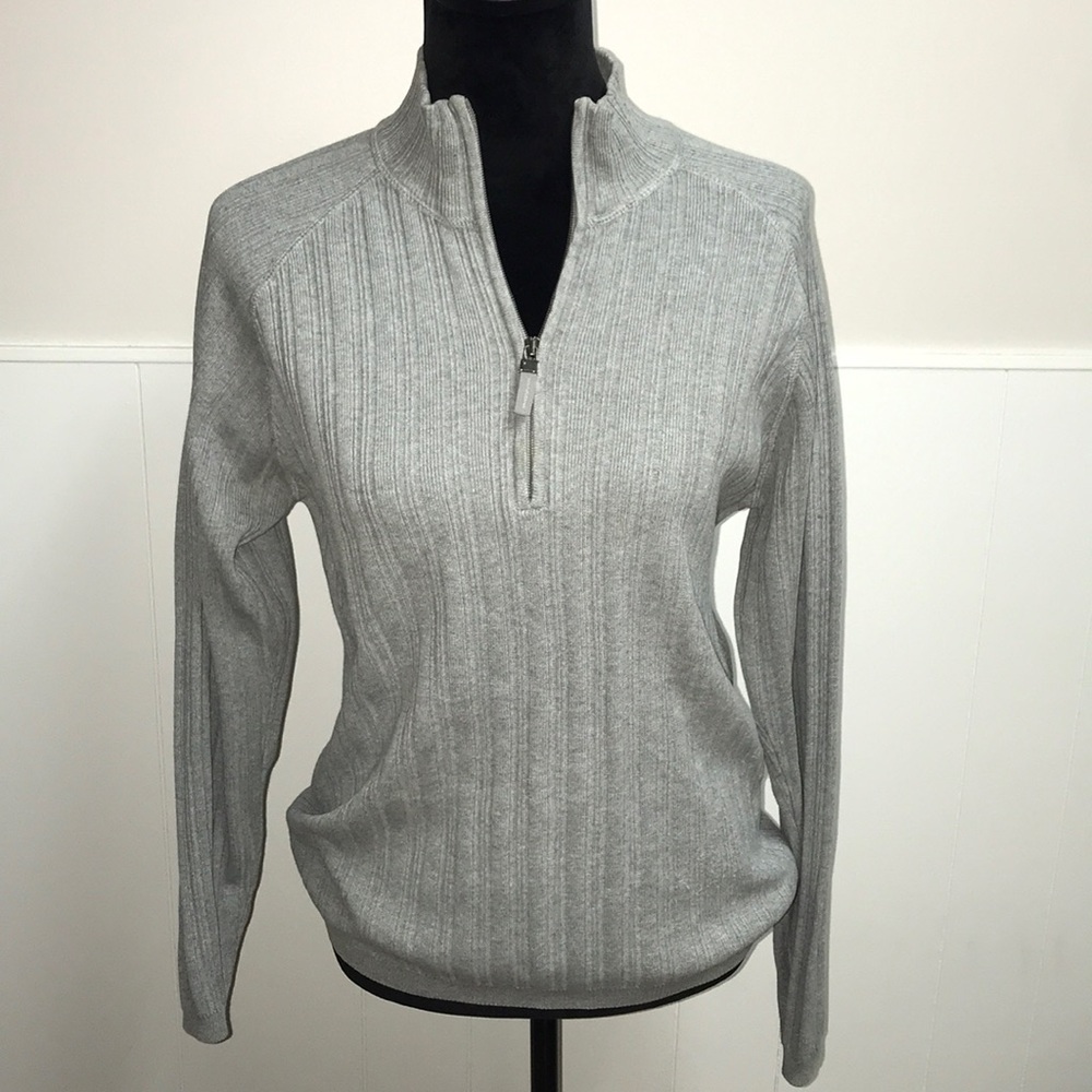 🔘DKNY JEANS SWEATER🔘